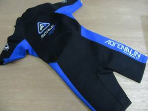 f8579-6 Ad Rena Lynn ADRENALIN wet suit 8 Kids child 