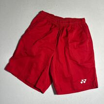 ヨネックス YONEX 赤 レッド 刺繍ロゴ ポケット付 テニス バドミントン ハーフパンツ Mサイズ_画像1