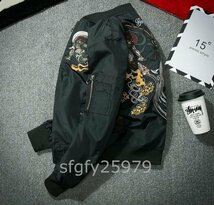 A171☆新品刺繍 ミリタリージャケット ジャケットフライトジャケット バイクウェア ライダース メンズ ウィンドブレーカー 春服 [M~3XL]_画像2