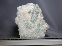 国産鉱物　岡山県産　硼灰石　大型標本_画像2
