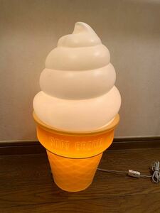◆昭和レトロ　ソフトクリーム　電飾看板　50cm　ポップ　ライト　照明器具