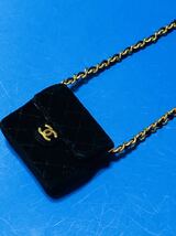 シャネル ネックレス　チェーンバッグ ゴールドチェーン 小さなバッグのネックレス　レア　黒　本物　CHANEL パリ購入品_画像9