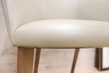 GMGN421X○Andreu World / アンドリュー・ワールド Brandy アームチェア 椅子 本革 レザー ベージュ モダン 定価約20万 展示品_画像8
