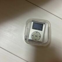 MP3ミニプレーヤー SDカード対応 ミュージック、オーディオ、クリップ式 音楽プレーヤー 5時間再生 軽量 32GB 3.5mmジャックプラグ(銀)_画像6