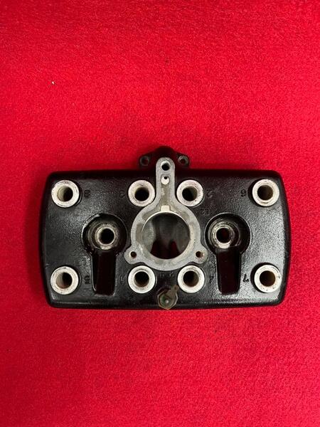 RZ250 4L3 純正希少超美品シリンダーヘッド 純正サーミスタ付き 水温センサー付き M47 エリア47