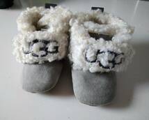 ugg　アグ　モコモコブーツ　12.5 ファーストシューズ　美品_画像1