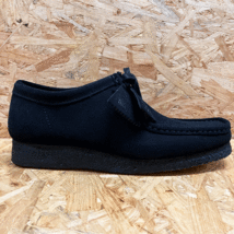 ★CLARKS WALLABEE/BLACK SUEDE/UK9_画像2