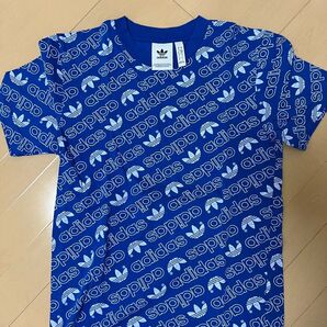 adidasTシャツ