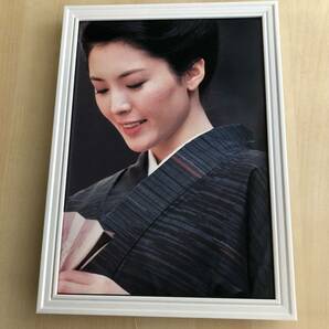 kj ★額装品★ 松坂慶子 グラビア 和装 着物 貴重写真 A4サイズ額入り ポスター風デザイン 美肌 美白