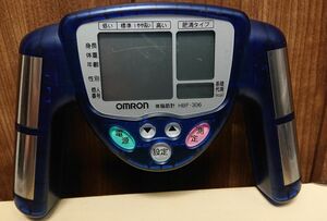 【匿名配送】OMRON オムロン BMI 肥満度 手持ち体脂肪計 HBF-306