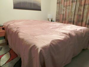 bed cover (k.-n size )