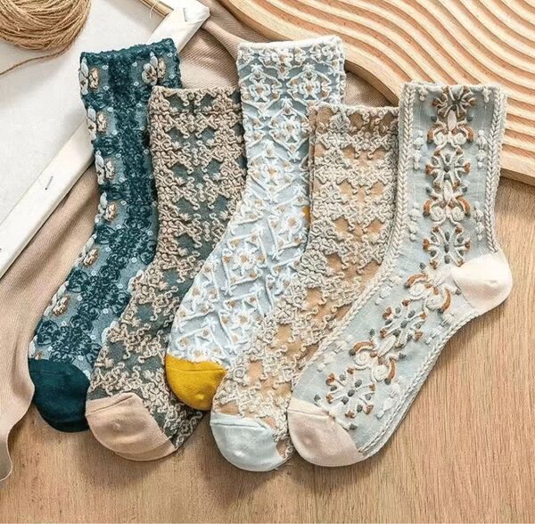 5ペアのレトロフローラルソックス、テクスチャーのあるサーマルミッドカーフソックス、レトロカジュアルクルーソックス(女性用) 靴下