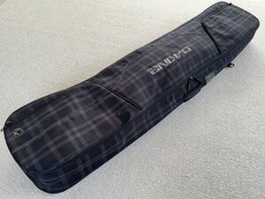 送料無料★美品USED★DAKINE TOUR SNOWBOARD BAG 165cm ボードケース BLK (幾何学柄)