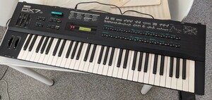 ヤマハ　YAMAHA　シンセサイザー　DX7 フットペダル付き　通電のみ　直接渡し北海道　発送不可　希少