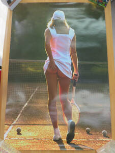 海外ポスター 61cm×91cmサイズ セクシー 美女 金髪 セミヌード テニス ユニフォーム PYRAMID