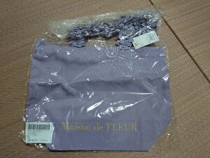 Maison de FLEUR フリルハンドトートバッグ