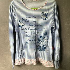 used 子供服「 ユニクロ 長袖 tシャツ 花柄 ストライプ 140cm 」 綿100% / 色褪せあり / 黄色っぽい汚れあり / UNIQLO