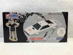 ykbd/23/1018/p60/Y/3★ミニカー CORGI コーギー 65001 JAMES BOND COLLECTION 007 LOTUS ESPRIT & JAWS FIGURE SET 箱裏にイタミ有