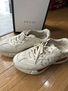 グッチ　GUCCI ダットスニーカー　27