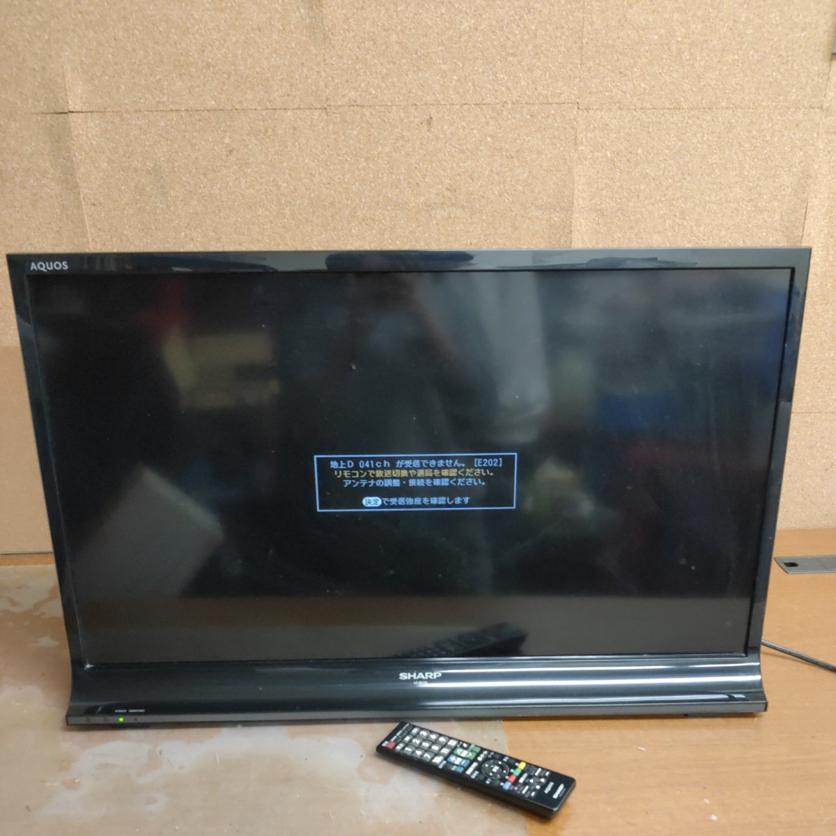 品)シャープ 32V型 液晶 テレビ AQUOS LC-32J10-B ハイビジョン 2014