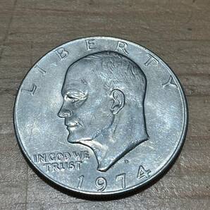 アメリカ リバティー 特大1ドルコイン 1974年の画像2