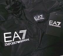 新品★EA7★EMPORIO ARMANI★エンポリオアルマーニ★パッカブル ダウンジャケット★収納袋付★ブラック★ロゴ_画像6