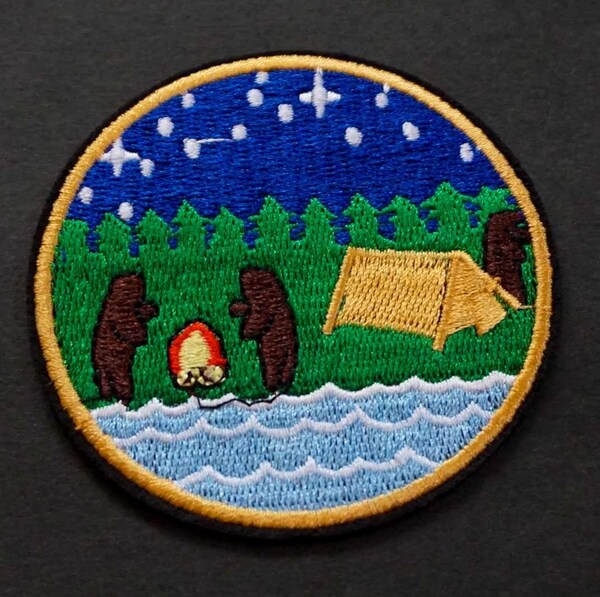 自然円型 熊野営■新品『森・熊・星』 CAMPING キャンプ キャンピング 月河川 大自然 刺繍ワッペン■リメイク■ 洋服・衣類・衣服DIY