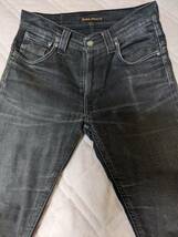 良品 お洒落 カッコいい ゴールデンサイズ ヴィンテージ加工 ヌーディージーンズ　nudie jeans TAPE TED サイズ W30L32 ブラックデニム _画像1