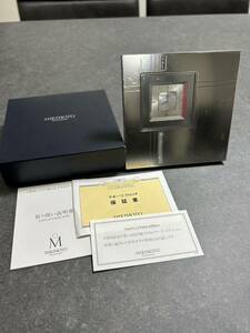 新品 MIKIMOTO ミキモト真珠 スタンド付き ミラー置時計 パール