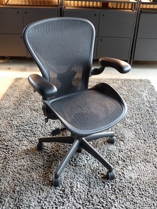 福岡～｜b. Herman Miller ハーマンミラー|Aeron Chair アーロンチェア|クラシック　B　フル装備　ポスチャーフィット