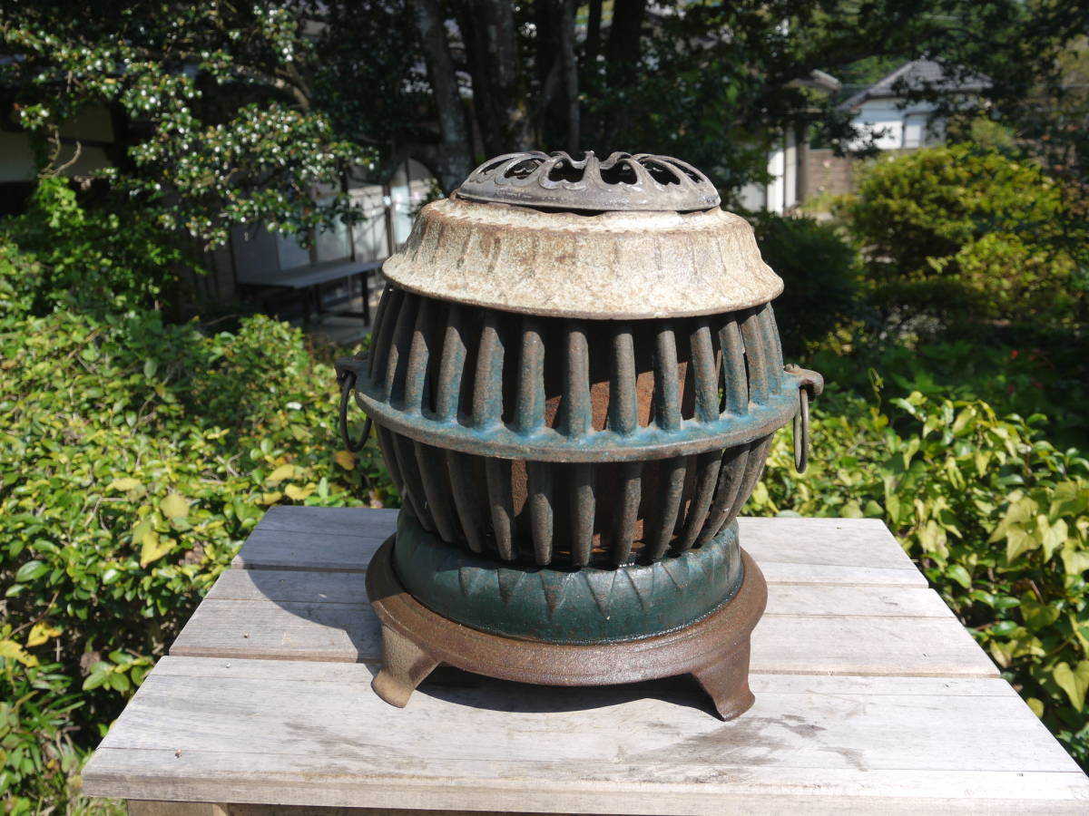 ヤフオク! -「昭和レトロストーブ」の落札相場・落札価格