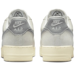 ☆NIKE AIR FORCE 1 ’07 LV8 CERTIFIED FRESH 薄灰/灰/生成り 27.0cm ナイキ エア フォース 1 '07 エレベ―ト DO9801-100の画像5