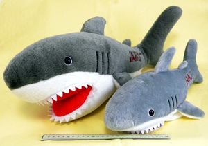 ★ USJ ★ JAWS (ジョーズ) BIG ぬいぐるみ ＆ パペット ぬいぐるみ / ユニバ レア 希少品 【約55cm・約45cm】