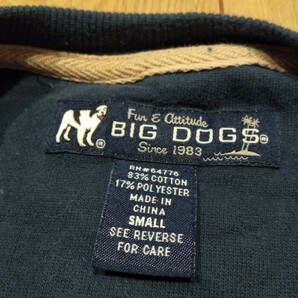 USA古着卸 Sサイズ BIG DOGS ビッグドッグス ロゴ刺繍 スウェットの画像4