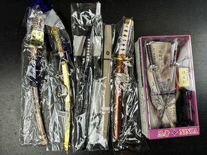 [ZR928] 日本刀 ペーパーナイフ 6点 ミニ刀 刀 二振り 刀掛け おもちゃ KATANA SAMURAI NINJA