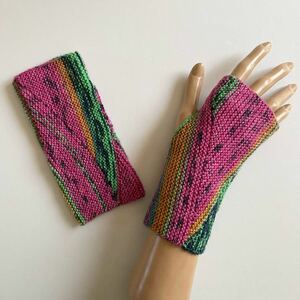オパール毛糸 手編み ハンドメイド ハンドウォーマー カバー 指なし手袋 A