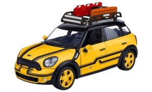 1/24 ミニ クーパー カントリーマン Mini Cooper S All4 Countryman yellow black with roof rack 1:24 Motormax 2011 梱包サイズ80