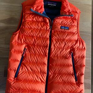 パタゴニアダウンベスト patagonia 美品　メンズXSレディースM-L アウトドア　