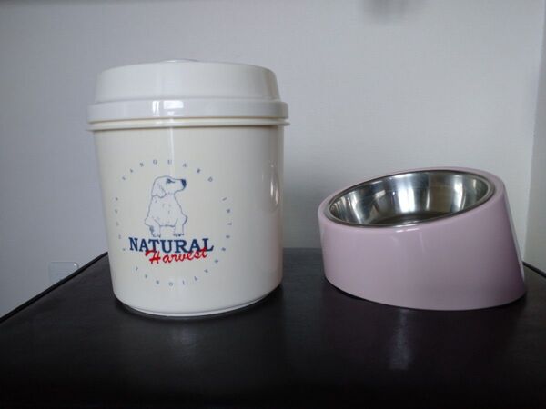 真空フードストッカーFOODYとpidan ペットボウル 氷山タイプ アイスバーグ ステンレス食器