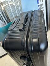 【即決/即納】！綺麗！後期モデル！RIMOWA リモワ SALSA 2輪 スーツケース TSAロック ブラック 黒 ディバイダー付き 851.63 本物 正規品_画像7