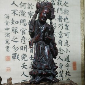 骨董品　中国　木製　漢服　古い彫り物　直し亀裂あり　 木彫 　古美術　28000→