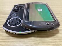 液晶新品　美品　PSP go ブラック　専用ポーチ付き　SONY ソニー プレイステーションポータブル_画像7