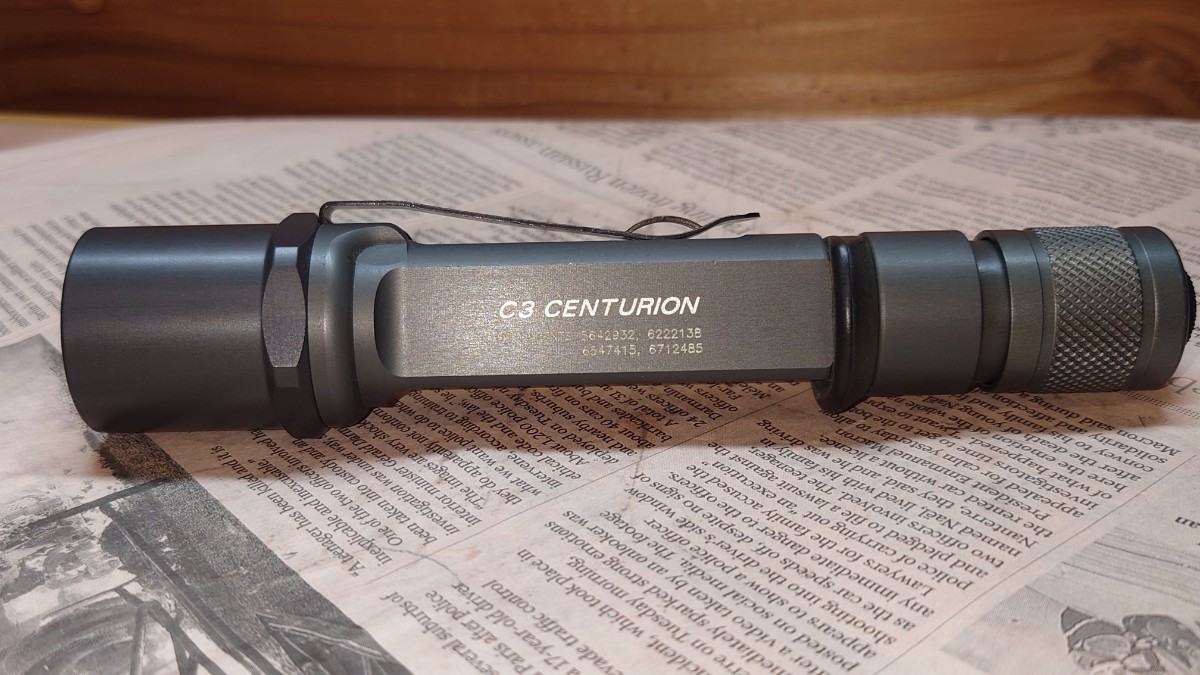 Yahoo!オークション -「surefire c2 centurion」(ハンディライト Yahoo!オークション -「surefire c2 centurion」(ハンディライト