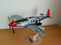 ハセガワ 1/32 P-51D マスタング マーベリック仕様 塗装済み 完成品 スタンド付き ムスタング_画像1