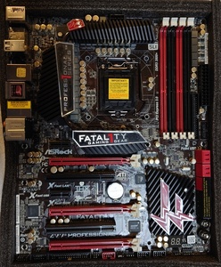 ASRock Fatal1ty Z77 Professional LGA1155 ATXマザーボード