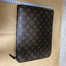 中古品 B品送料 520円 LOUIS VUITTON ルイ ヴィトン モノグラム リーフケース 書類ケース クラッチバッグ M53456？_画像1