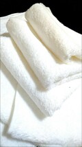 【新品未使用】【泉州タオル】800匁ホワイトバスタオルセット2枚　ふわふわ質感　柔らかい肌触り　タオル新品　まとめ　吸水性抜群_画像4