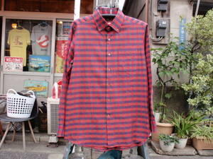 ほぼ未使用！日本製　STYLE WORKS（スタイルワークス）　ボタンダウン仕様な赤いチェック柄の長袖シャツ　サイズL?