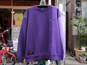 未使用！サブサエティ　紫色なスウェットシャツ　サイズXL？