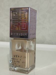 Givenchy Rady Cry Radiary Nau Serger Foundation 15 #2 25ml Жидкий фундамент Стандартная доставка 300 иен